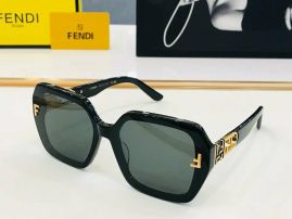 Picture of Fendi Sunglasses _SKUfw55117587fw